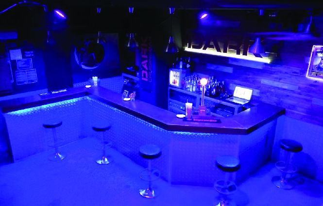 Dark Cruising Bar